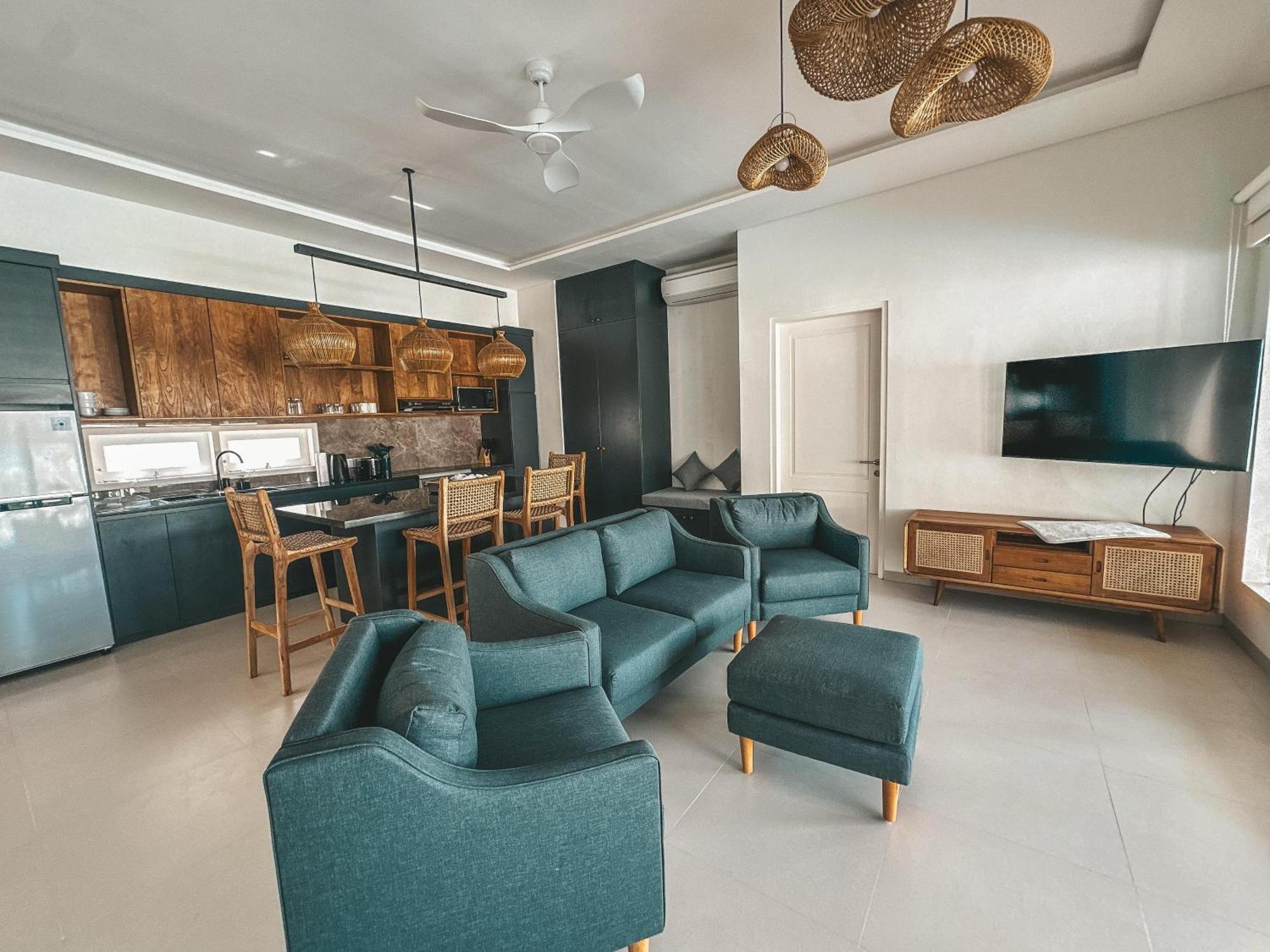 Tropik Resort Lombok Selong Belanak Bilik gambar